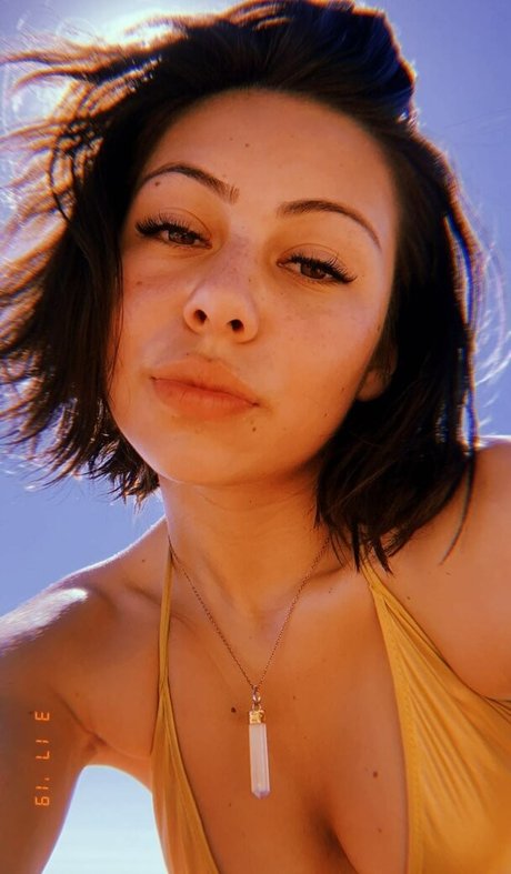 Glossyjocie erotic pornstar photo