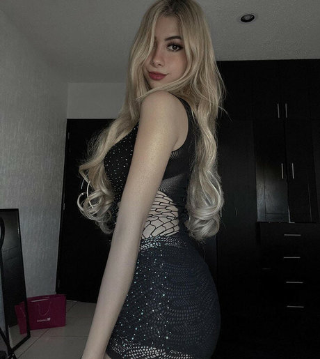 Deborha4 exclusive actress archive