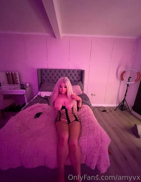 Amyvx porn actress archive