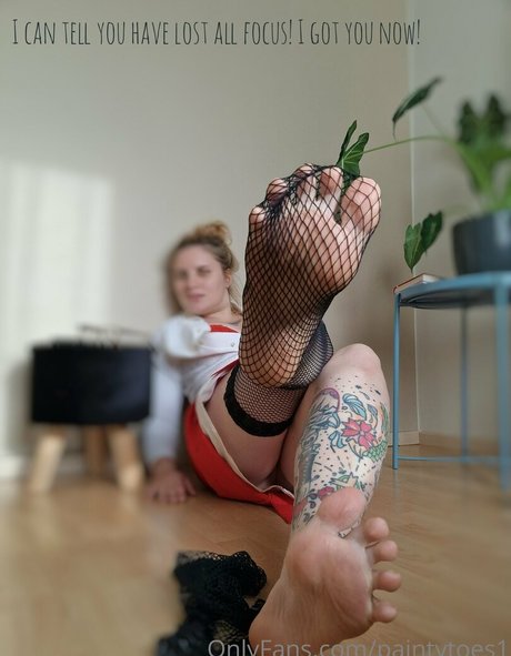 paintytoes1 star hot img