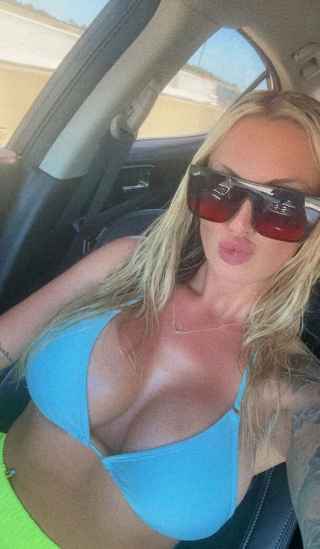 Kara C star sexy photos