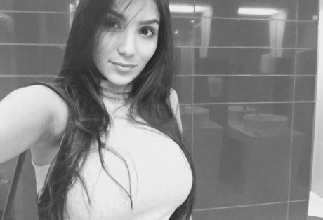 Abie Smith model high quality img