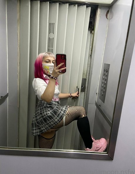 lamoon nsfw sexy pornstar gallery