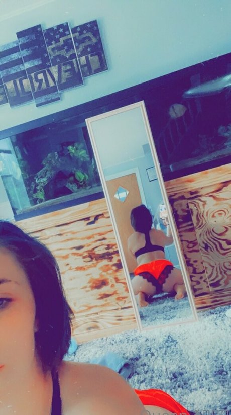 queenbitch1998 star erotic picture