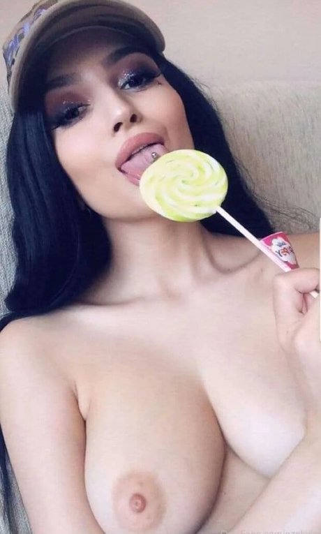 Seremis exclusive model galleries