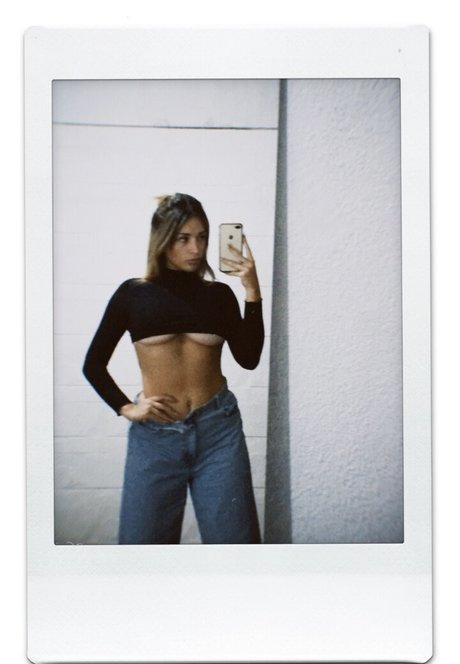 babe onlyfans pornographic photo