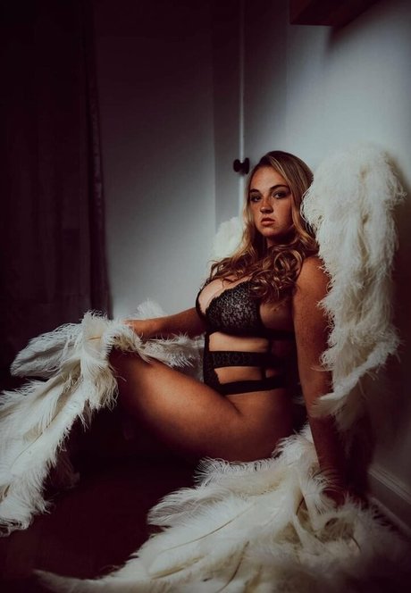 Raelyne Summeier best star photo