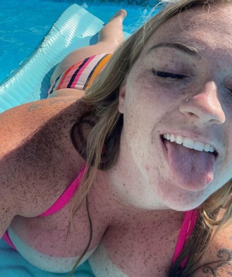 Raelyne Summeier top star photos