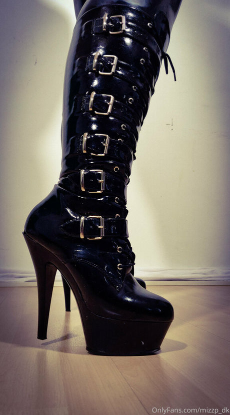 horny mature onlyfans free nude photo