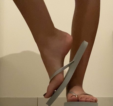 mature solo onlyfans exclusive pictures