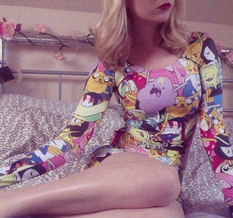 Vixylixxx model pretty pics