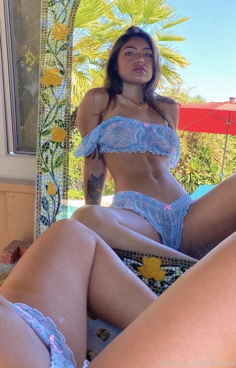 skyelia beautiful model pictures