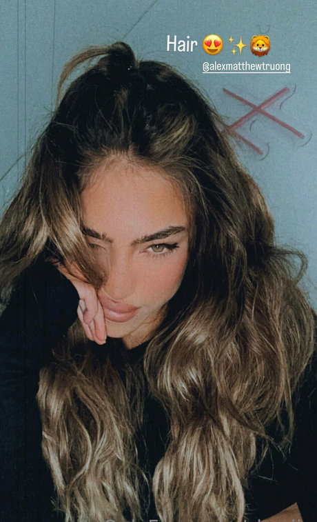 skyelia pornstar pretty images