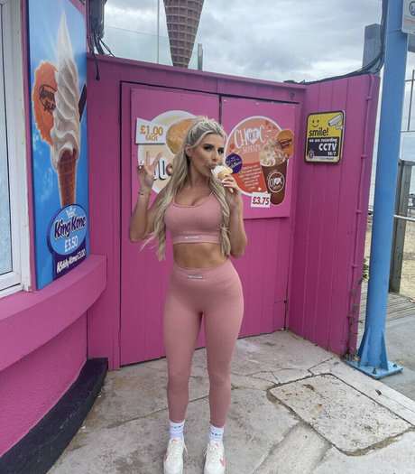 Chloe Burrows pornstar perfect galleries