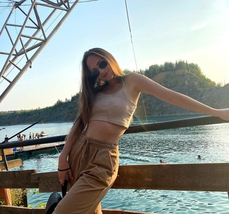 alena shuvaeva sexy model img