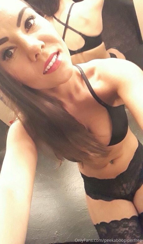 peekaboopiperfree erotic star photos