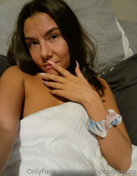 peekaboopiperfree pornstar beautiful pic