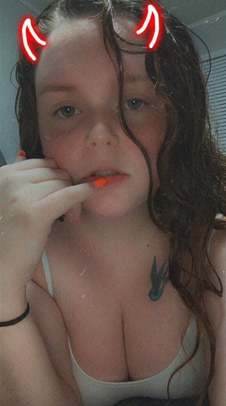 peachyly adult star photo