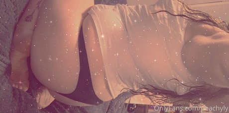 peachyly naked pornstar galleries