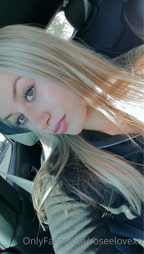 roseelovexo pornstar beautiful galleries