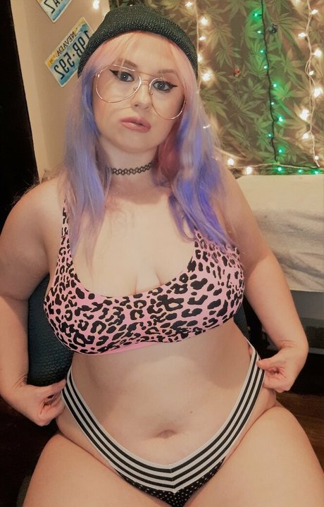 freeknockers420 porn actress image