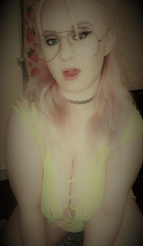 freeknockers420 model high quality picture