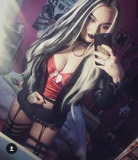 susanmfirefly model hot pic