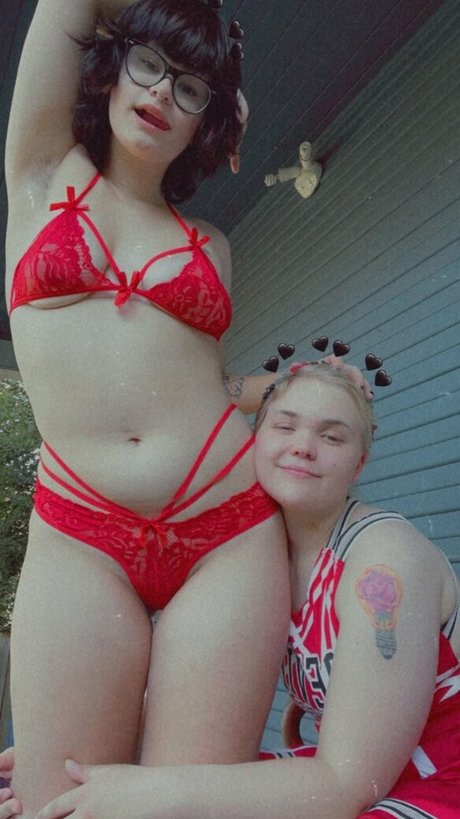 strip nude onlyfans erotic pics