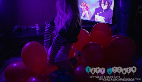 aryxloonfree pornographic model photo