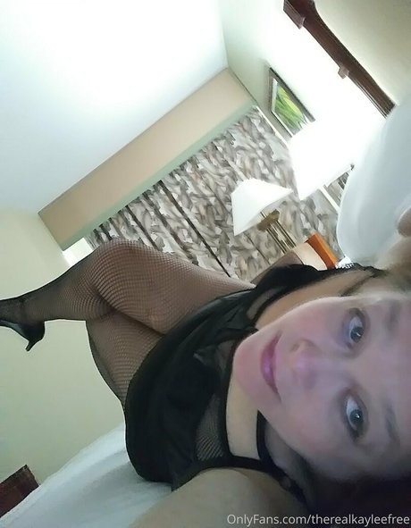 theloungeroom pretty actress pics