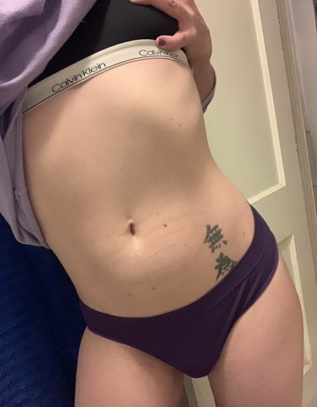 tskaelamoon model exclusive photo