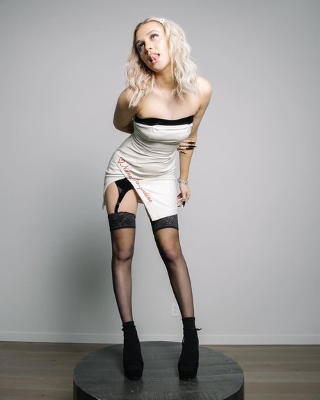 Madi Monroe hot actress images