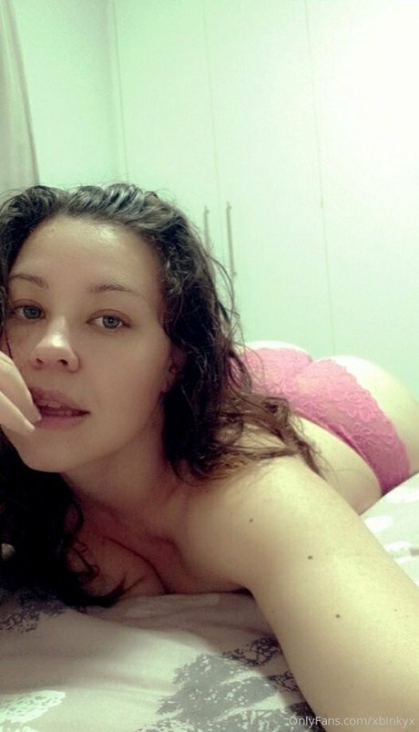 xbinkyx pornographic model pics
