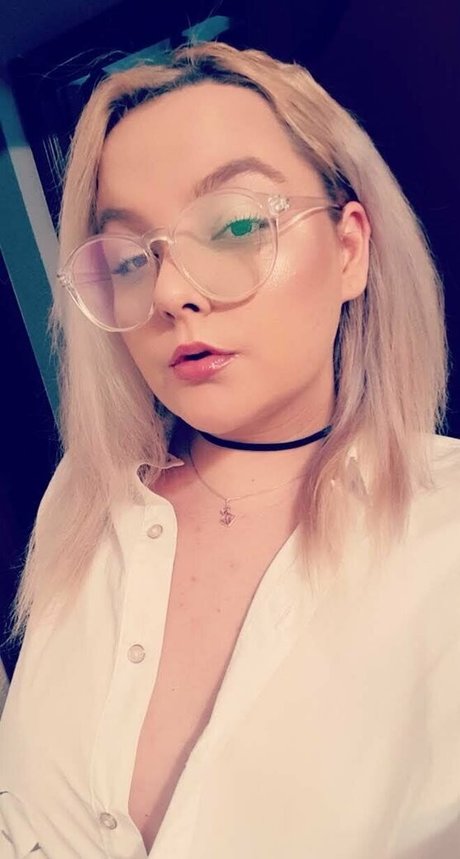 moniiquexxx sexy star picture