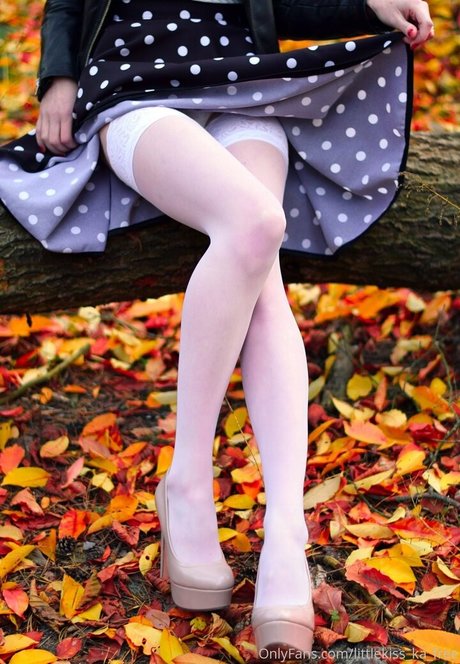 littlekiss ka feet model img