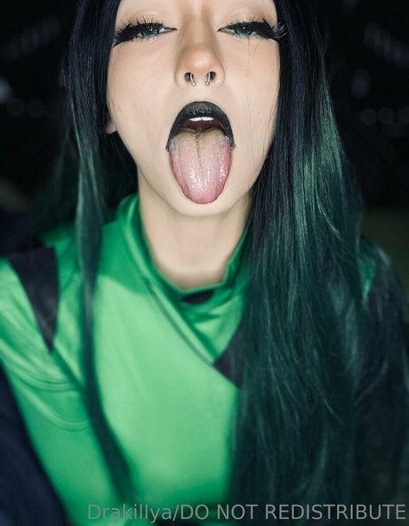 Drakillya sexy actress pics