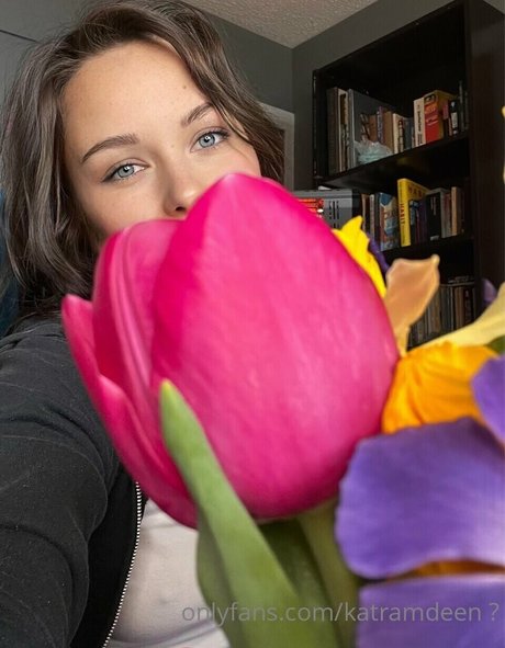 Katherine Ramdeen top model photo