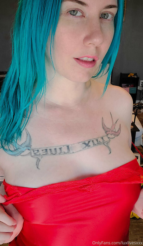 luxlivesxxx pornstar erotic photo