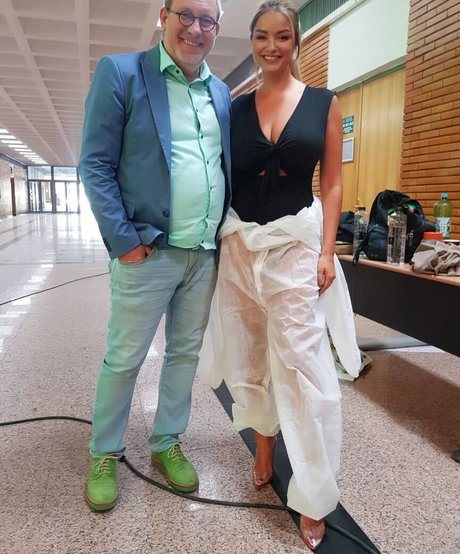 Andreea Ungur hd star galleries