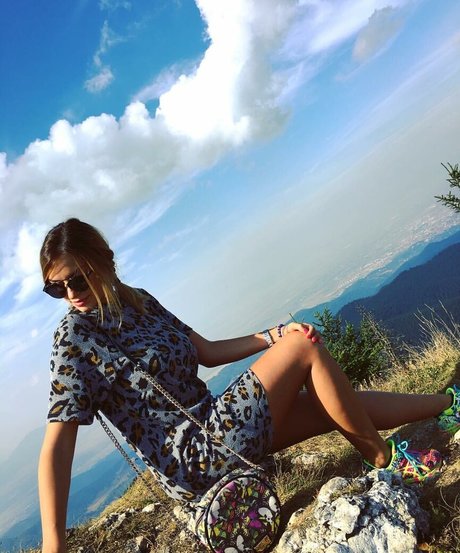 Andreea Ungur exclusive actress pics