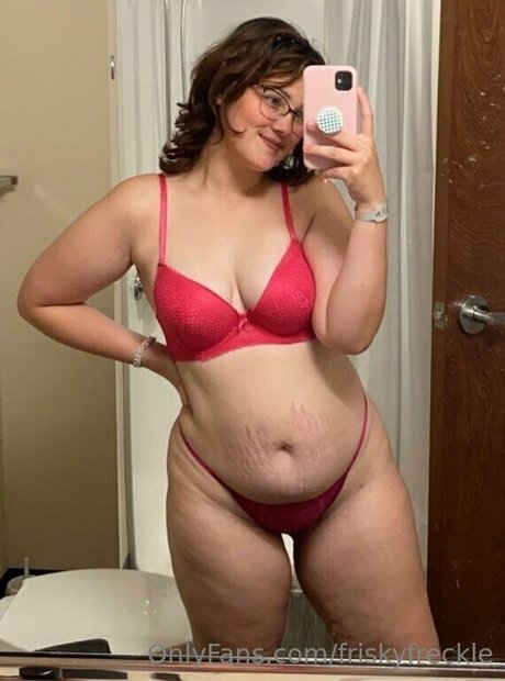 friskyfreckle sex star img