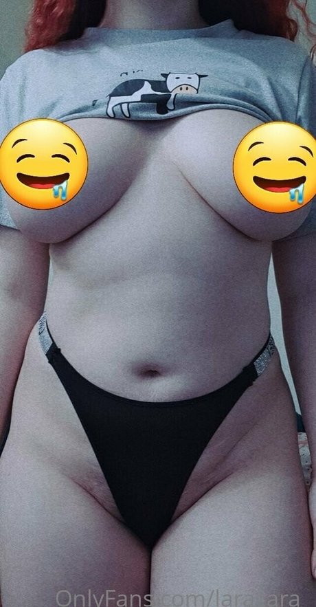 laracara_ free pornstar pic