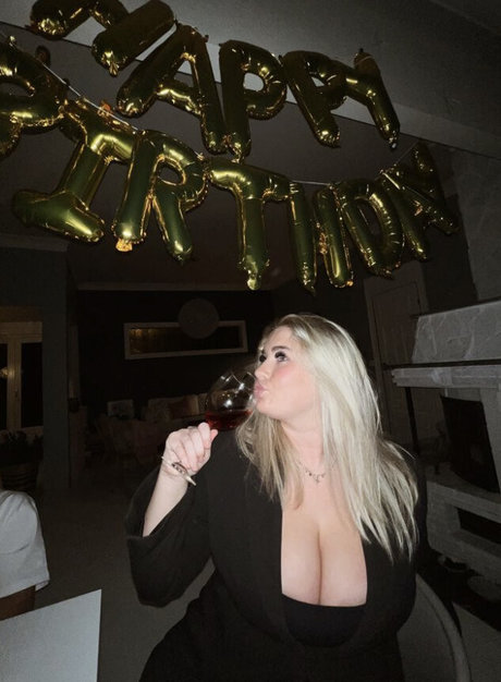 Anna K exclusive actress photo