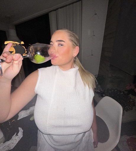 Anna K beautiful pornstar image