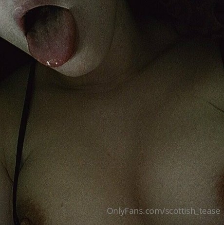 scottish tease model pic