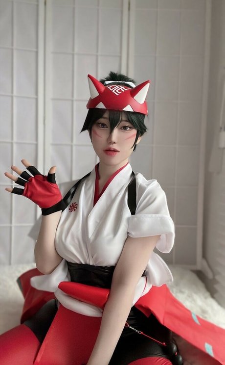 imeva adult actress picture