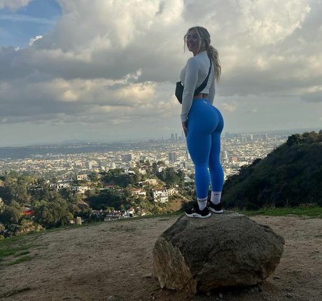 Lauren M pornographic model gallery