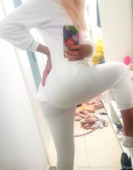 Annemanifique best pornstar galleries