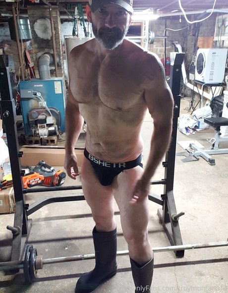 troymontana14 star xxx images