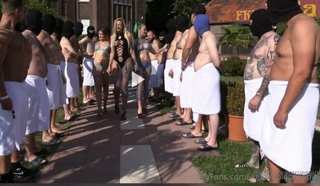 welovepiesnoppv art model photo